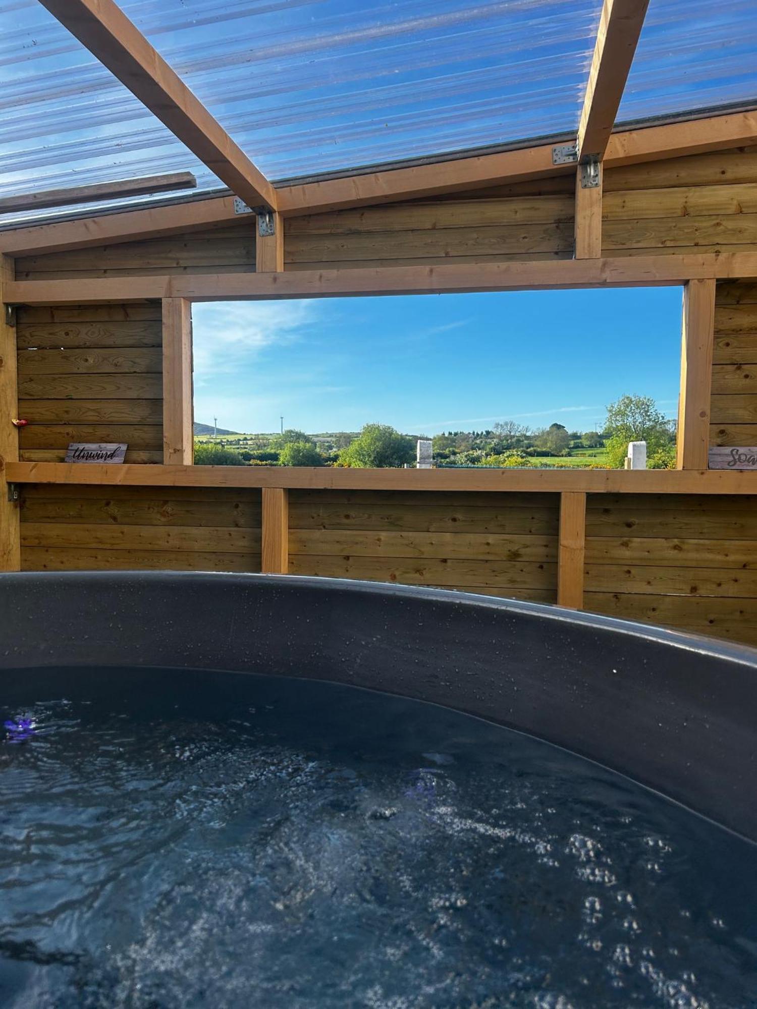 The Alpaca Farmhouse With Hot Tub And Alpaca Experience Included Dromara Ngoại thất bức ảnh